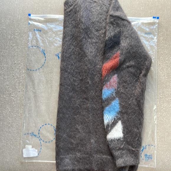 Off-White Mohair/Wool Logo Sweater (Large) LNWT - Picture 3 of 6